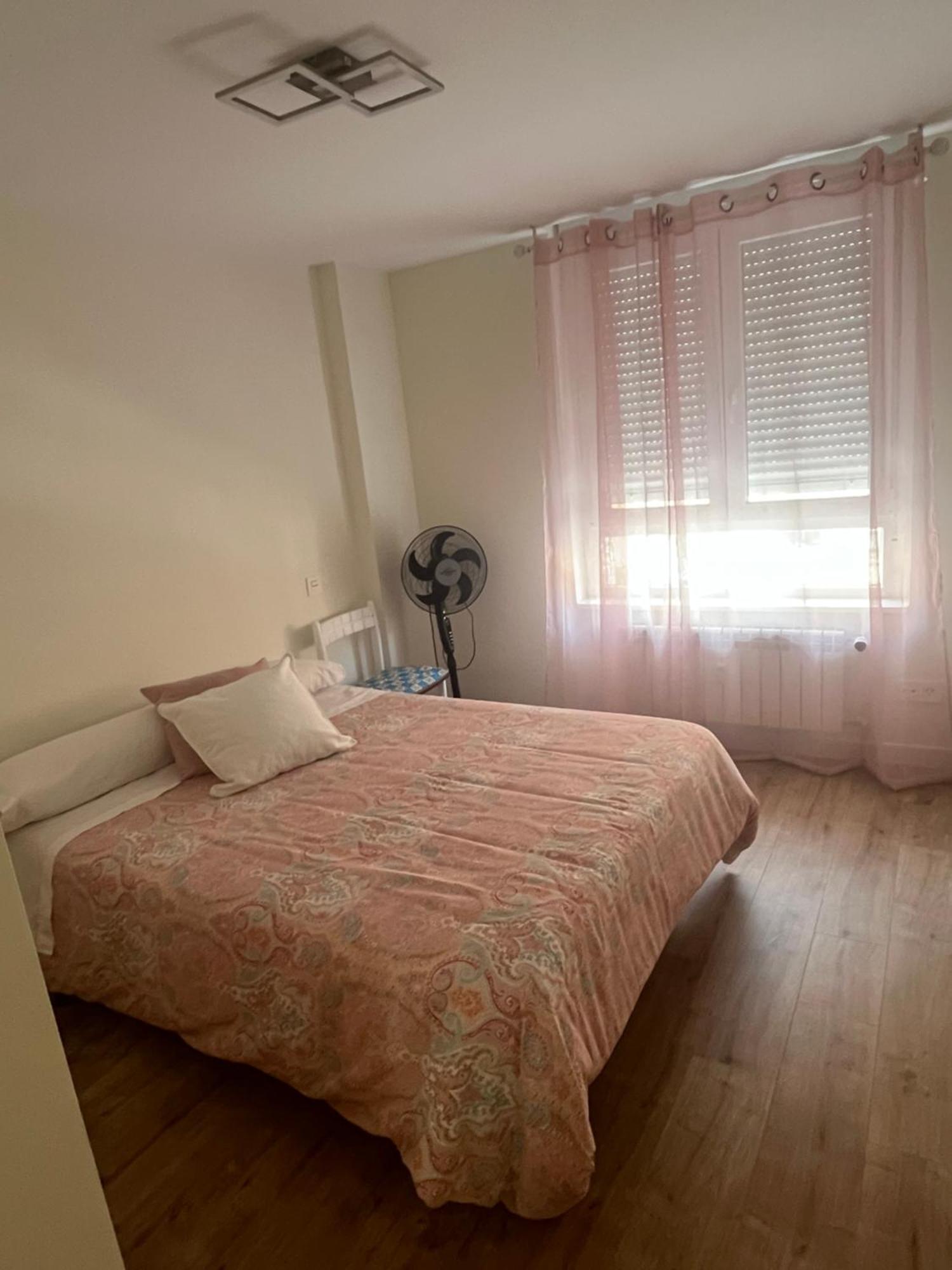 Apartamento Vacacional Burgo Eksteriør billede